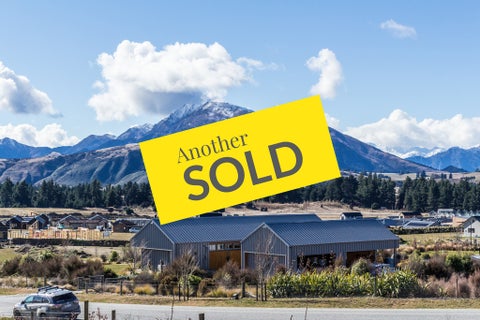 11 Glenaray Crescent, Wanaka