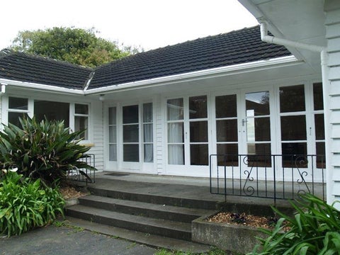 14 Domain Road, Otaki