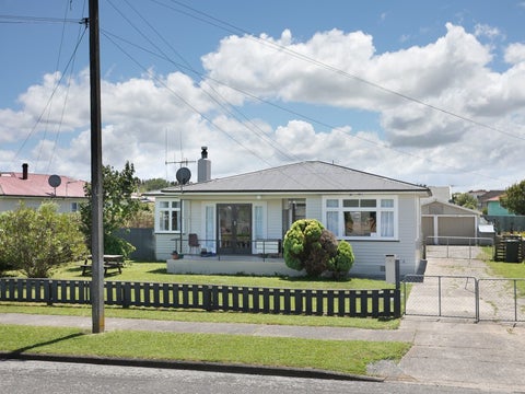 11 Potaka Street, Marton