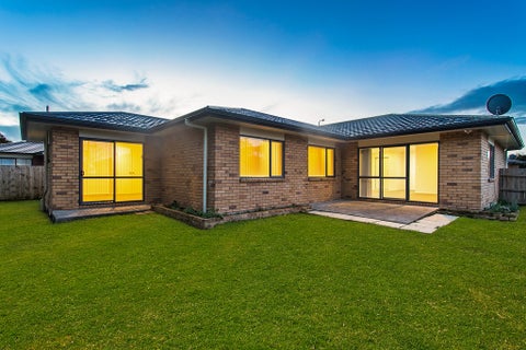 4 Neesons Way, Glendene, Auckland