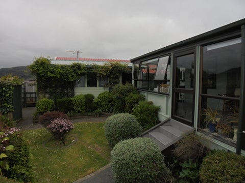184 Holborn Drive, Stokes Valley, Lower Hutt