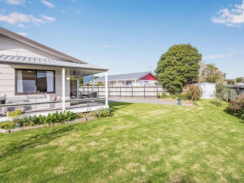 8 Dennis Taylor Court, Paraparaumu