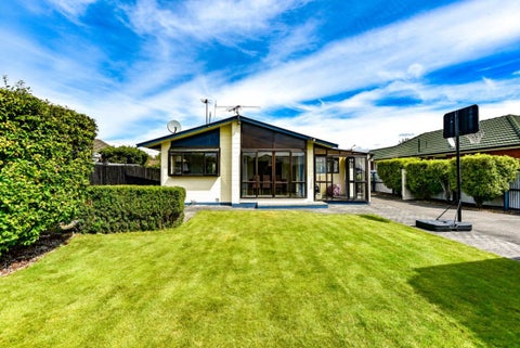 65 Farquhars Road, Redwood, Christchurch