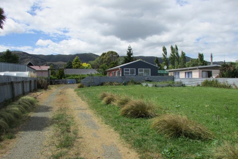 6 Surrey Street, Tapanui