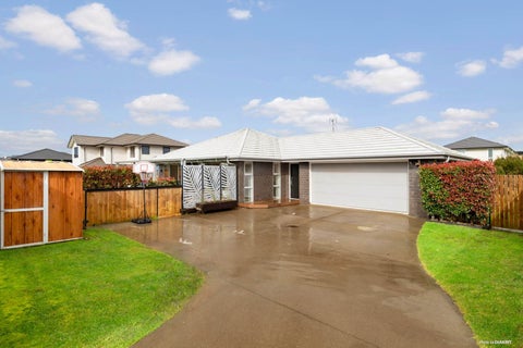 9 Tahuna Minhinnick DR, Glenbrook, Glenbrook