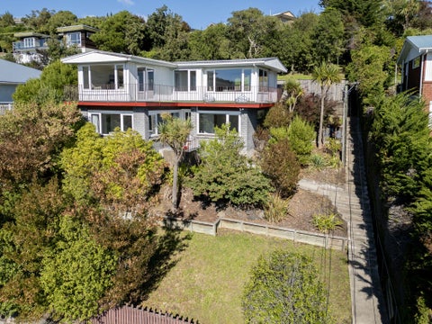 2 Aotea Terrace, Huntsbury, Christchurch