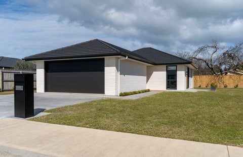 9 Kakariki Crescent, Carterton
