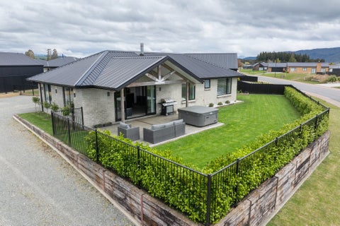 54 Burnby Drive, Te Anau, Te Anau