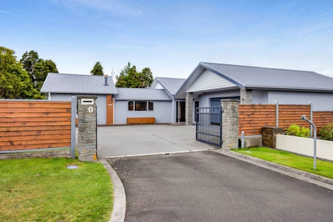 20 Montague Grove, Stratford