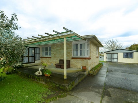 4 MacDonald Road, Glenview, Hamilton