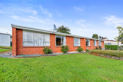 31 Halsey Street, Clinton