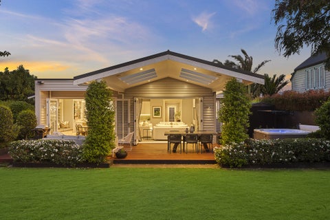 2 Adam Street, Greenlane, Auckland