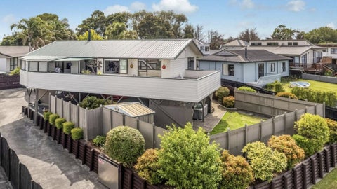189 Carnoustie Drive, Wattle Downs, Auckland