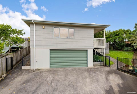 2/36 Elizabeth Drive, West Harbour, Auckland