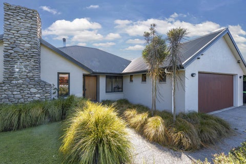 4 The Stables, Woodend, Woodend