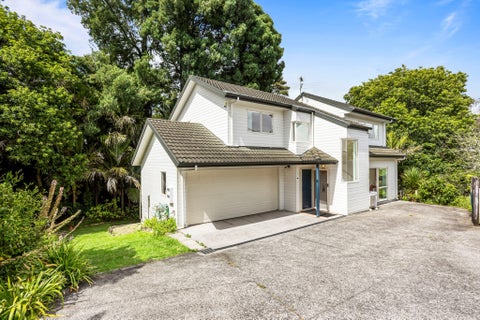 2/52 Roberts Road, Glenfield, Auckland