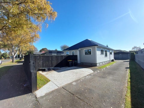 172 Aorangi Road, Bryndwr, Christchurch