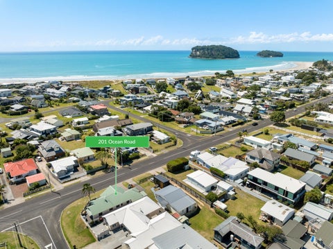 201 Ocean Road, Whangamata