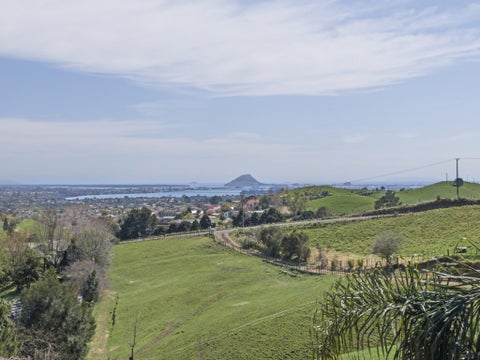 416 Kaitemako Road, Welcome Bay, Tauranga