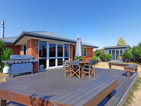 53 Lord Auckland Road, Wakefield