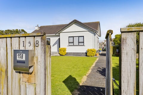 158 Tasman Street, Opunake