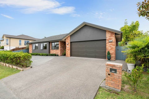 28 Tauranga Place, Orewa, Orewa