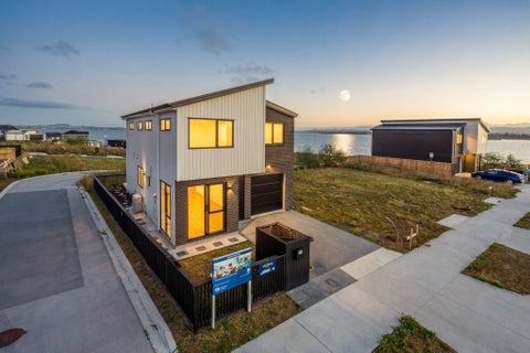 74 Picnic Point Road, Hobsonville, Auckland
