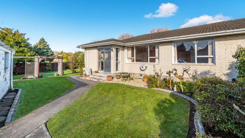 2/16 Oldham Crescent, Halswell, Christchurch