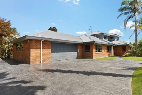 17 Montrose Crescent, Huntington, Hamilton