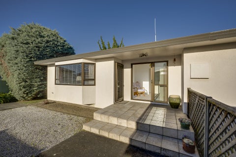 2/290 Kennedy Road, Onekawa, Napier