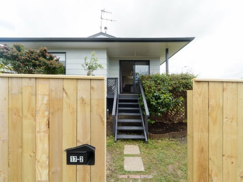 17 Dahlstrom Grove, Kelvin Grove, Palmerston North