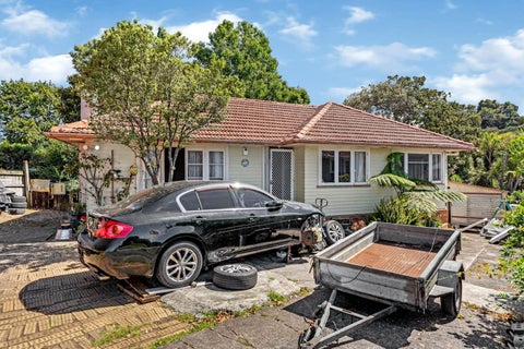 87 Smythe Road, Henderson, Auckland