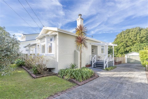 35 Aroha Avenue, Sandringham, Auckland