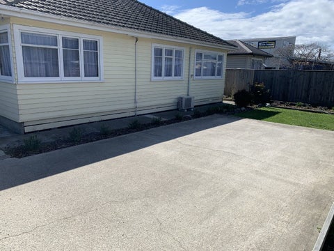 33 Beach Road, Richmond