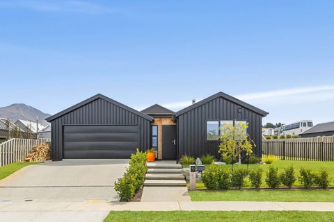 9 Linnburn Road, Wanaka