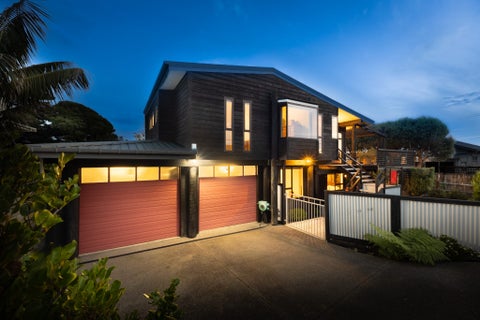 2 Tahi Road, Paraparaumu Beach, Paraparaumu