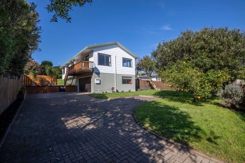 49 Riverside Drive, Waiuku, Waiuku