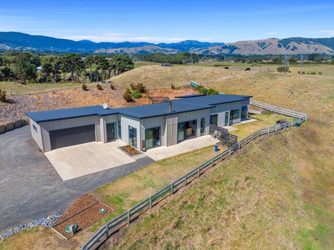 174 Harakeke Road, Otaki