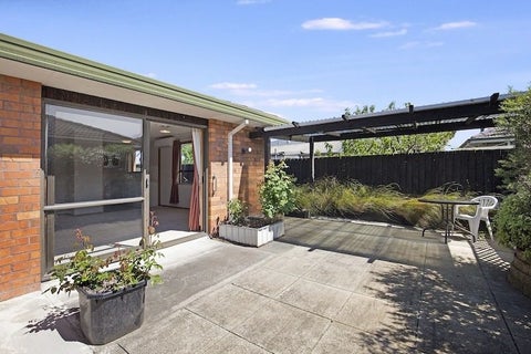 1/3 Winters Road, Redwood, Christchurch