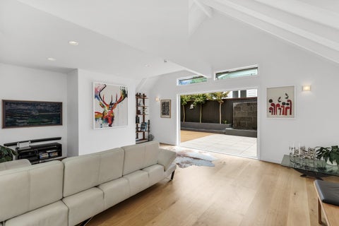 2/59 Dignan Street, Point Chevalier, Auckland