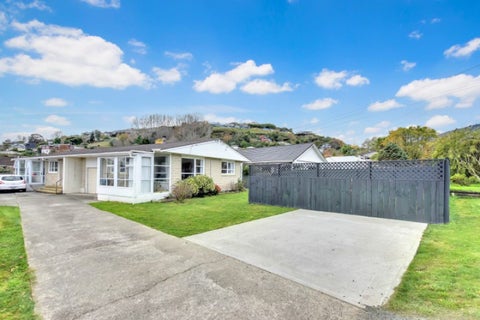 1/11 Arapiki Road, Stoke, Nelson