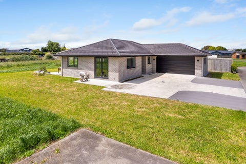 34 County Drive, Hawera