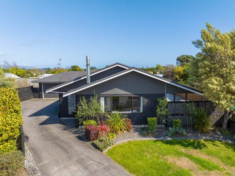 12 Saint James Court, Paraparaumu