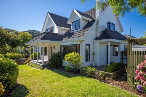 86 Halifax Street East, The Wood, Nelson