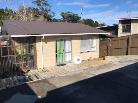 77 Pembroke Street, Westown, New Plymouth