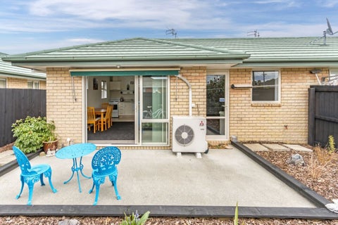 2/24 Avonhead Road, Avonhead, Christchurch