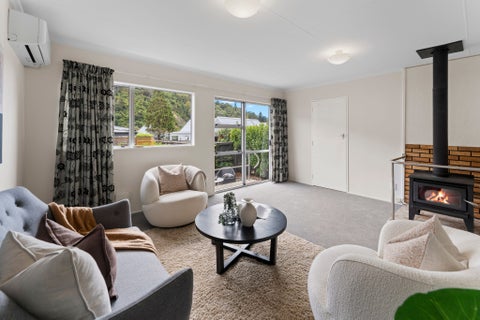 16 Hillside Lane, The Brook, Nelson