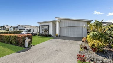 6 Lydiard Place, Beachlands, Auckland