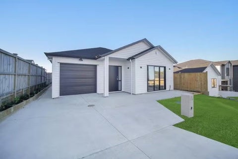 30 Cloonlyon Drive, Flat Bush, Auckland