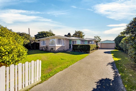 77 Cutts Road, Russley, Christchurch
